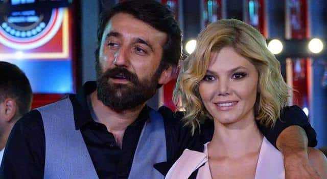 demet y hakan en dolunay casados pareja novela turca