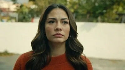 Zeynep protagonista de la novela turca Mi hogar es mi destino en español completa